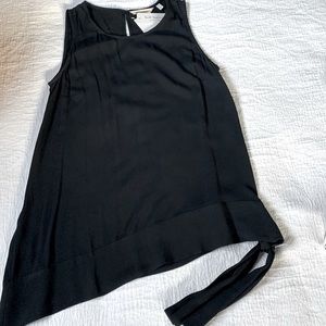 NWT Soft Surroundings asymmetric top with tie on side